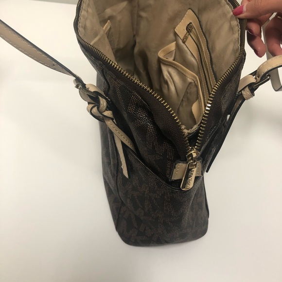 Brown Michael Kors shoulder bag - Picture 6 of 7